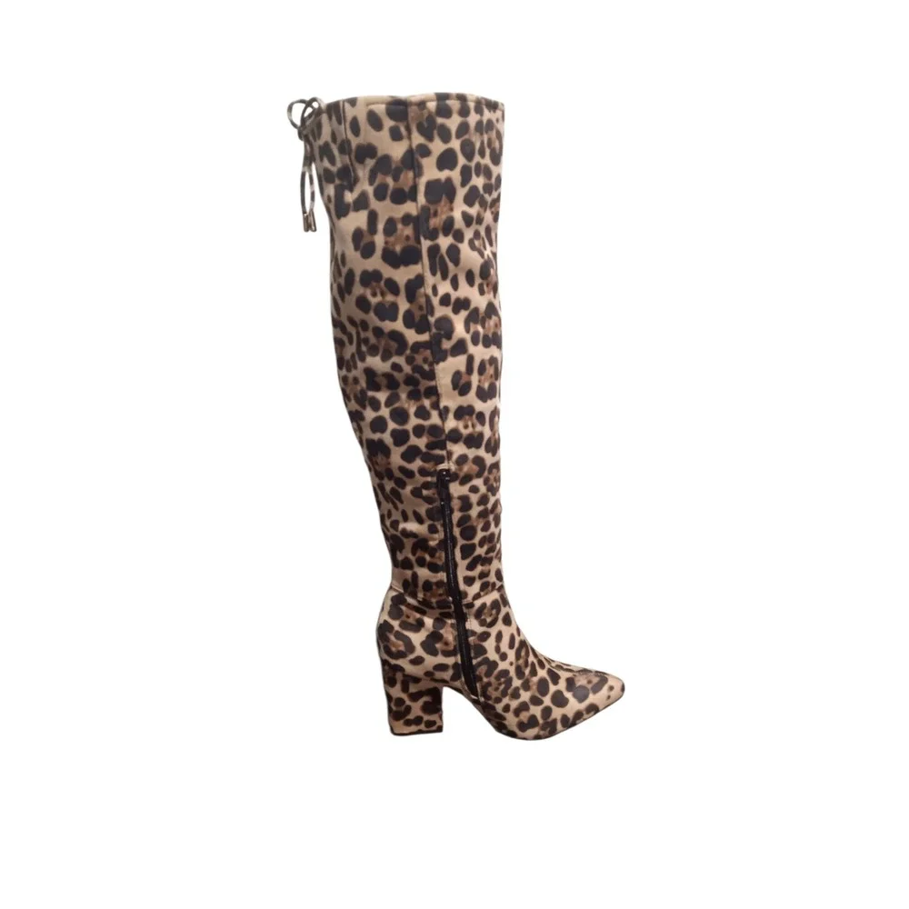 Comfort Est 1946 Leopard Print Knee High Boots Pointed Toe Block Heel Size 7M